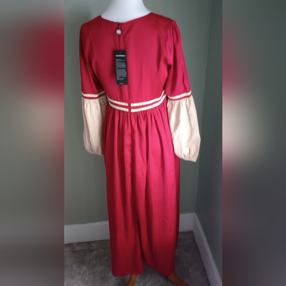 NWT Scarlett Darkness Costume Renaissance dress size 14 year 12-14 Girls - Picture 7 of 9